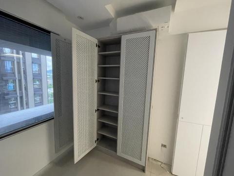 江明宰 - 沖孔門收納櫃