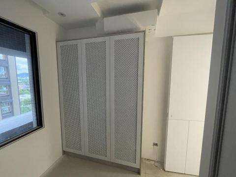 江明宰 - 沖孔門收納櫃