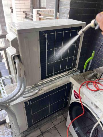 職人洗冷氣冰箱 - 清洗內機含外機