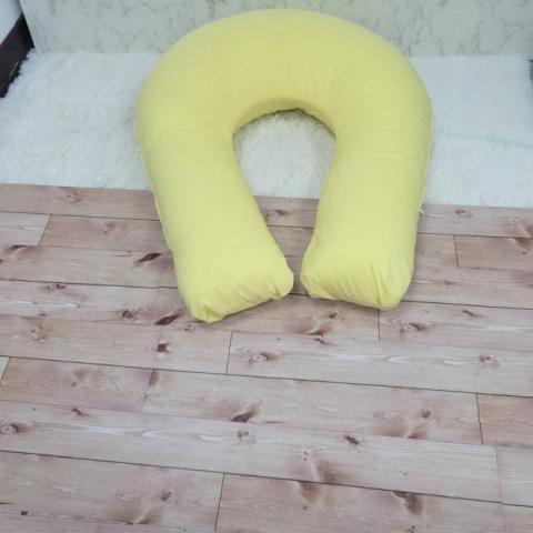 謝伶娟 - U型靠枕