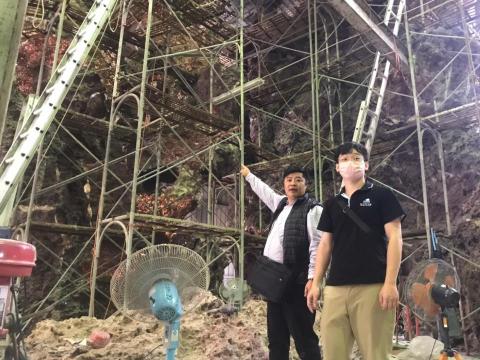 劉康甫 - 台中海洋館大洋缸造景廠勘