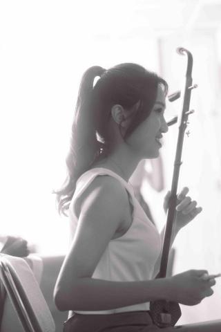 苓雅二胡老師推薦羿妤