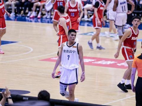 李君恩 - 小巨蛋4強打光復高中 全隊最高17分