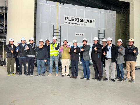 劉康甫 - 台中海洋館大型壓克力與維生系統工程