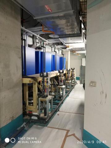 劉康甫 - 桃園水族館水母缸