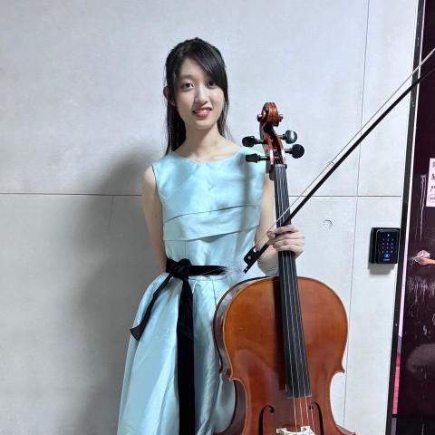 提供大提琴服務的專家陳怡蓁