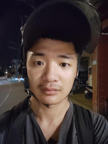 曾陳廷 - 我希望我的能力能幫助到其他人，請讓我有一個賺錢的機會，我會大大的協助您
搬運 油漆 各式水電我都可以 只有你想
相信 我就能幫你做好
歡迎洽詢絕對幫你做好