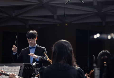 德安工作室 - 指揮