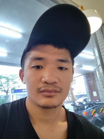 曾陳廷 - 我希望我的能力能幫助到其他人，請讓我有一個賺錢的機會，我會大大的協助您
搬運 油漆 各式水電我都可以 只有你想
相信 我就能幫你做好
歡迎洽詢絕對幫你做好