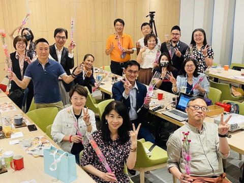 葉鳳如 - 天主教工商聯誼芳療生活應用講座