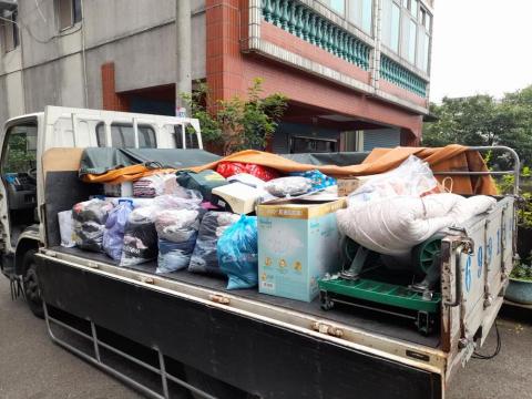 【誠昱運輸】～專業運輸/搬家/物流~ - 中壢～陳同學