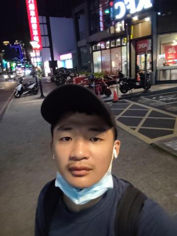 曾陳廷 - 我希望我的能力能幫助到其他人，請讓我有一個賺錢的機會，我會大大的協助您
搬運 油漆 各式水電我都可以 只有你想
相信 我就能幫你做好
歡迎洽詢絕對幫你做好