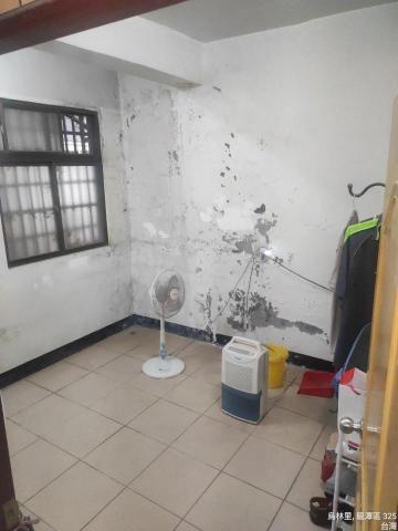 嶸源工程行 - 牆面粉刷前