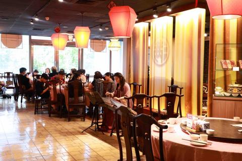 音樂旅人 Music Voyager - 餡老滿 南港店 活動側拍 音樂旅人 Music Voyager - 餡老滿 南港店 活動側拍