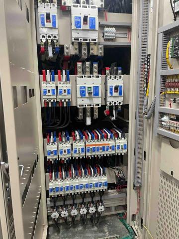 上達機電系統工程有限公司 - 電盤安裝