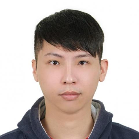 提供灌冷媒服務的專家江聰輝