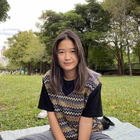 提供88服務的專家吳柔萱:國中小數理家教/全科輔導/陪讀