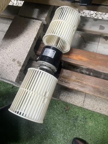 狠惠洗 - 風鼓拆下來洗完後的樣子 