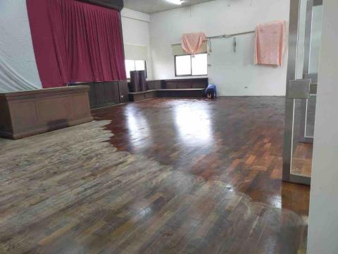 東隆國際木業 - 實木地板打磨翻新
