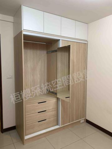 桓櫻系統空間設計 - 推拉門衣櫃