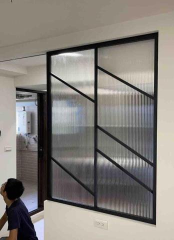 鋁框玻璃拉門-昱晨 -  鋁框玻璃拉門-昱晨 -