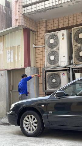 狠惠洗 - 清洗室外機