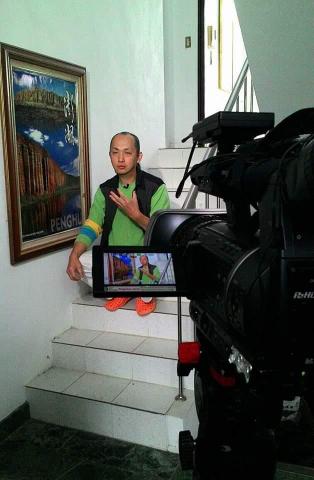 超電力演藝 - 接受大愛電視台專訪 超電力演藝 - 接受大愛電視台專訪