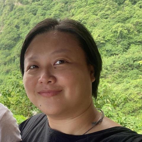 提供和成免治馬桶服務的專家April Chen