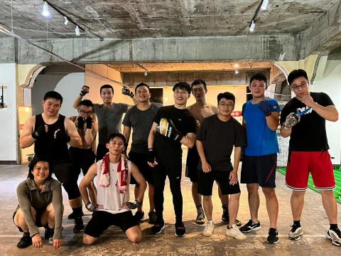 拳擊教練 冠廷 - Our Gym Caf&eacute; 投票約練團