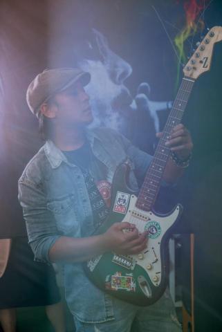 轉轉Run Bar.band - 轉轉RUN BAND樂手
高橋中|吉他手&主唱 轉轉Run Bar.band - 轉轉RUN BAND樂手
高橋中|吉他手&主唱