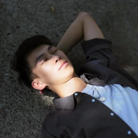 提供唱歌教学服務的專家林宸旭