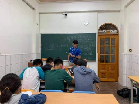 Jabiz Lee - 補習班理化教學