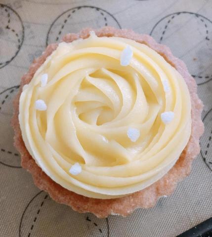 Yan Jin - 玫瑰檸檬塔
難度4星
學習內容
1.甜塔皮的製作
2.檸檬餡的製作
3.擠花技巧