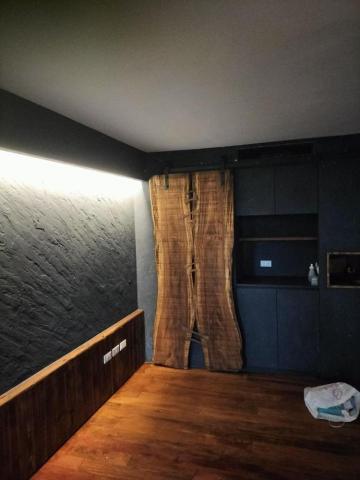 達佑裝修 - 實木造型滑門
軌道~穀倉拉門