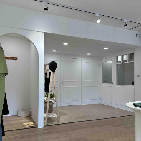 信實木工/室內裝修 - Lemon pie 正韓服飾工作室：設計/輕裝潢