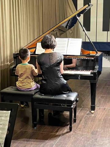 林老師(台北,古典鋼琴/伴奏/樂齡律動/樂理/表演) -  林老師(台北,古典鋼琴/伴奏/樂齡律動/樂理/表演) -