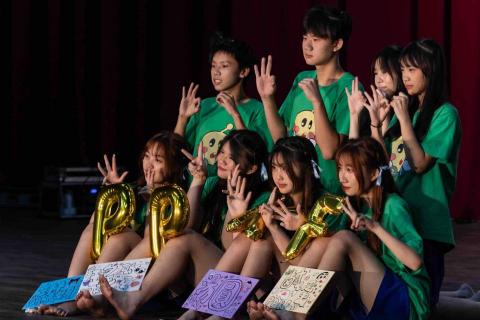 李文詠 - 高中成發攝影