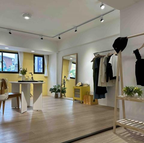 信實木工/室內裝修 - Lemon pie 正韓服飾工作室：設計/輕裝潢