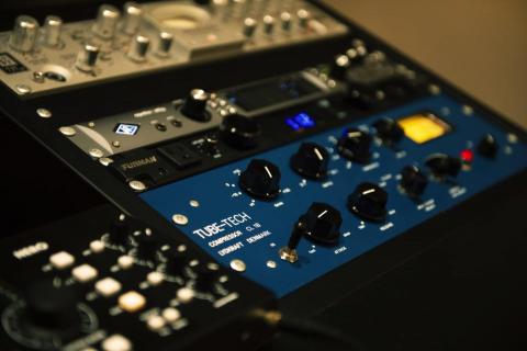 The Bakery Recording Studio - Gears