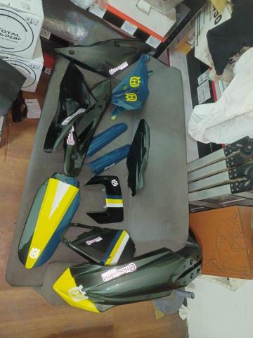 Avery - 客製烤漆