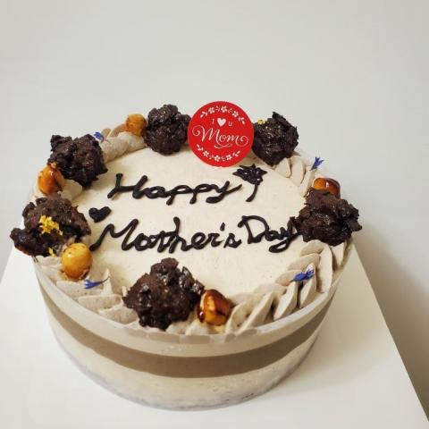 陳芷瑩 - 客製母親節蛋糕