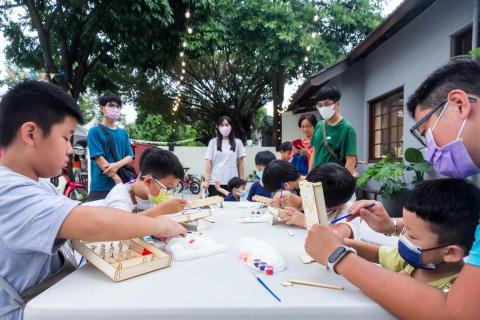 梅琴洋行有限公司 - 親子活動設計