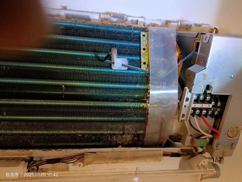 唯舜居家水電 - 冷氣漏水查修，過髒久未清洗保養造成