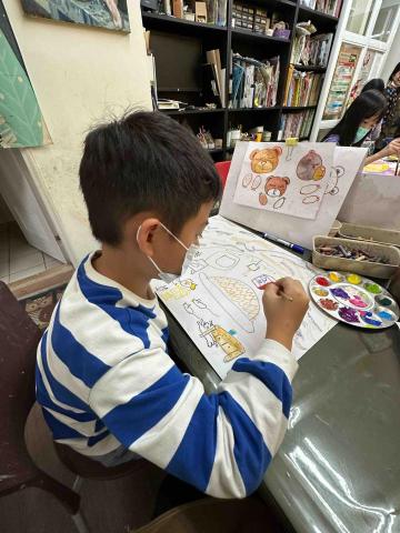 謝函蓉美術教學 -  兒童畫教學