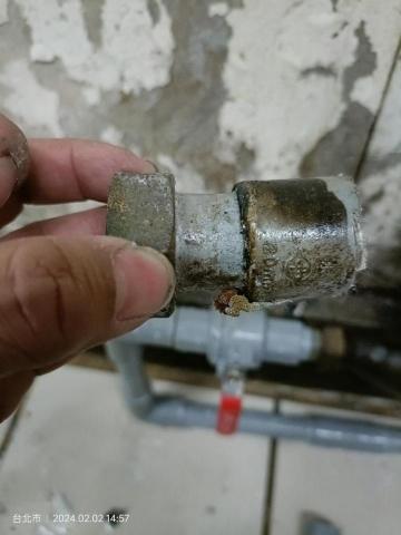 唯舜居家水電 - 美食街櫃位水錶由令漏水