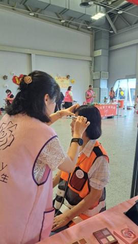 林珈 - 修眉服務