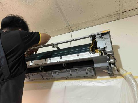 快潔冷氣、洗衣機清洗保養 - 冷氣機清洗過程