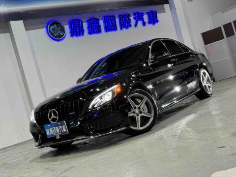 Dx鼎鑫國際 (Dx鼎鑫國際汽車) - 正2016年 Mercedes-Benz AMG C300 4MATIC

保證實車 實圖 
開價不等於成交價
買賣一時 朋友一世

價格 : 988000
里程 : 100000(公里)

里程保證
原版件
AMG跑車化套件
AMG派大星鋁圈
LED頭燈
雷達 
盲點偵測
柏林之音
全景天窗
左右前排加熱座椅
左右前排電動座椅
記憶座椅
藍芽系統
KEYGO
KEYLESS
電動摺疊後視鏡
電動尾門
腳踢尾門
安卓機
倒車顯影
恆溫空調

以下是賞車服務提供的一些主要服務項目：

#賞車服務項目
#高價