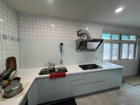 莊子緯 - 廚具玻璃安裝 5T烤白