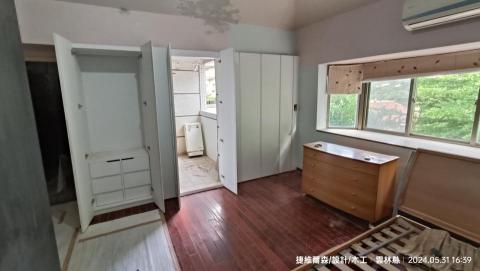 捷維爾設計,傑勝木工工程 - 隱藏陽台與衣櫥的牆面